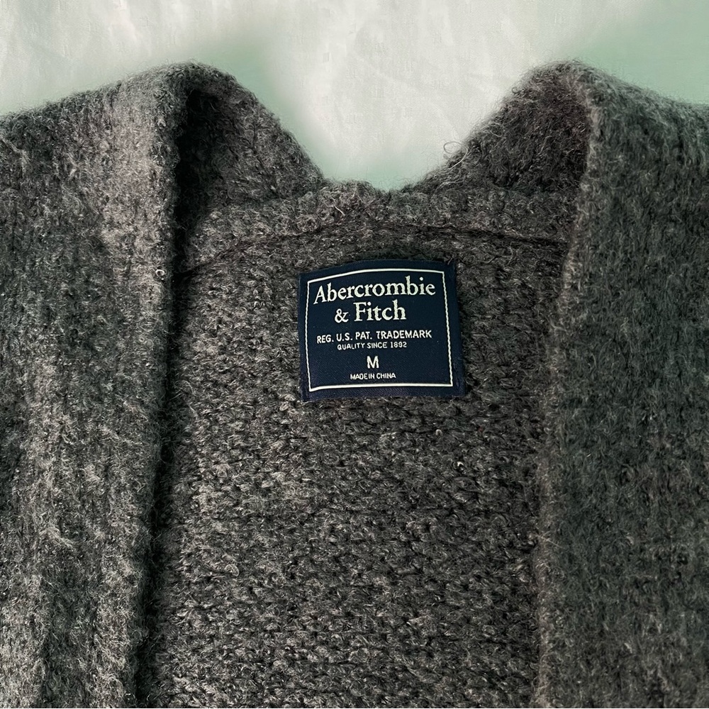 A&F | Cardigan - Picture 3 of 4